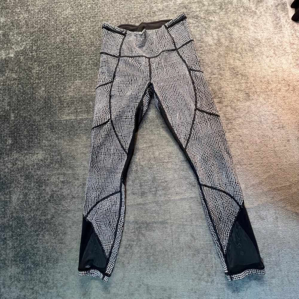 Lululemon Align Black White Grid‎ Mesh Panel Leggings Activewear Athletic Pants